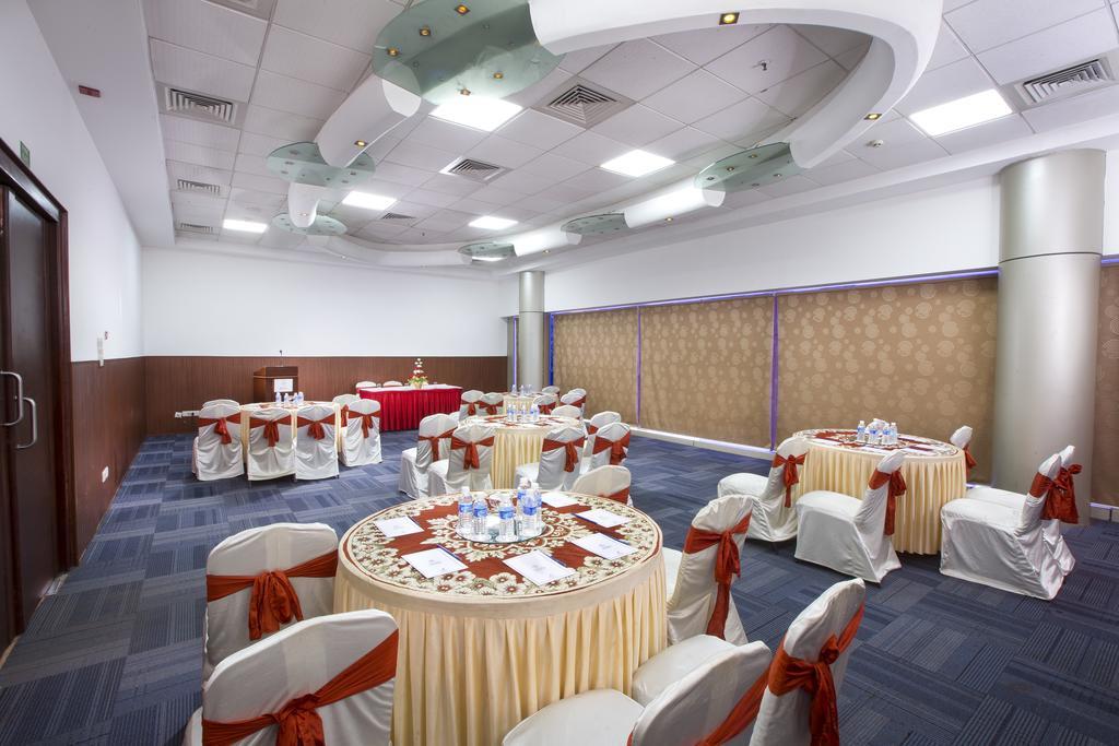 Hotel Atithi Pondicherry Exteriör bild